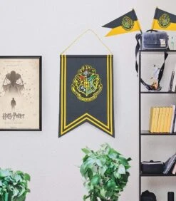 Bannière Et Drapeau Poudlard 9 Bannière Et Drapeau Poudlard -Harry Potter Série Magasin banniere et drapeau poudlard 3