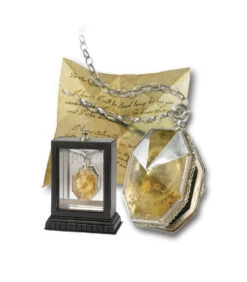 Medaillon Salazar Serpentard De Régulus Black